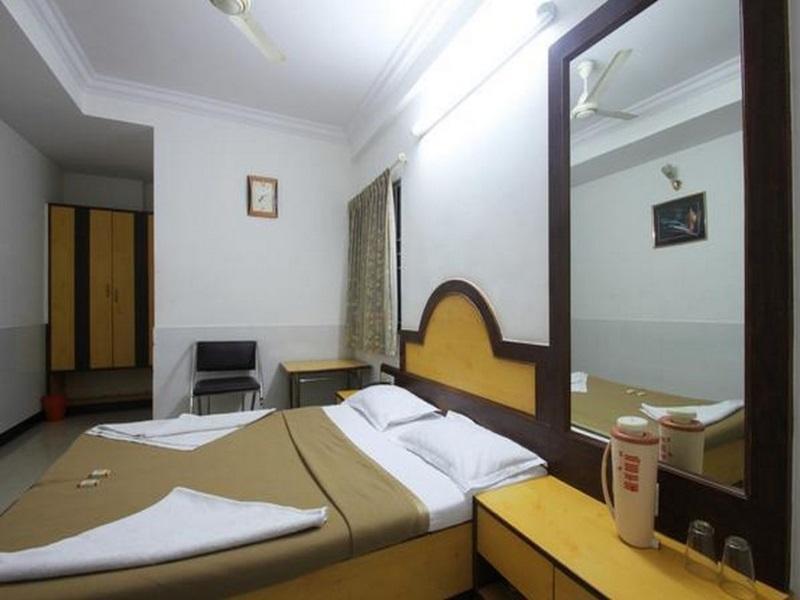 Oyo Hotel Ganga Sagar Near Sri Someshwara Swami Temple Bengalúr Exteriér fotografie