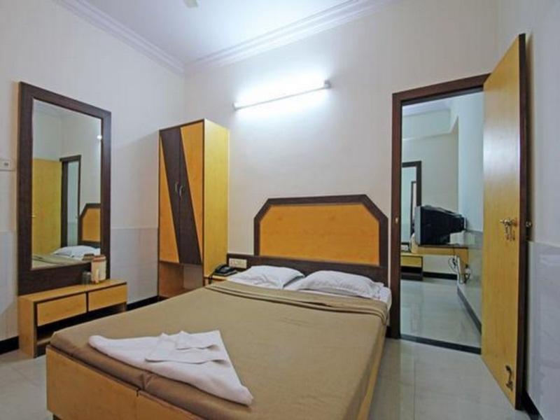 Oyo Hotel Ganga Sagar Near Sri Someshwara Swami Temple Bengalúr Exteriér fotografie