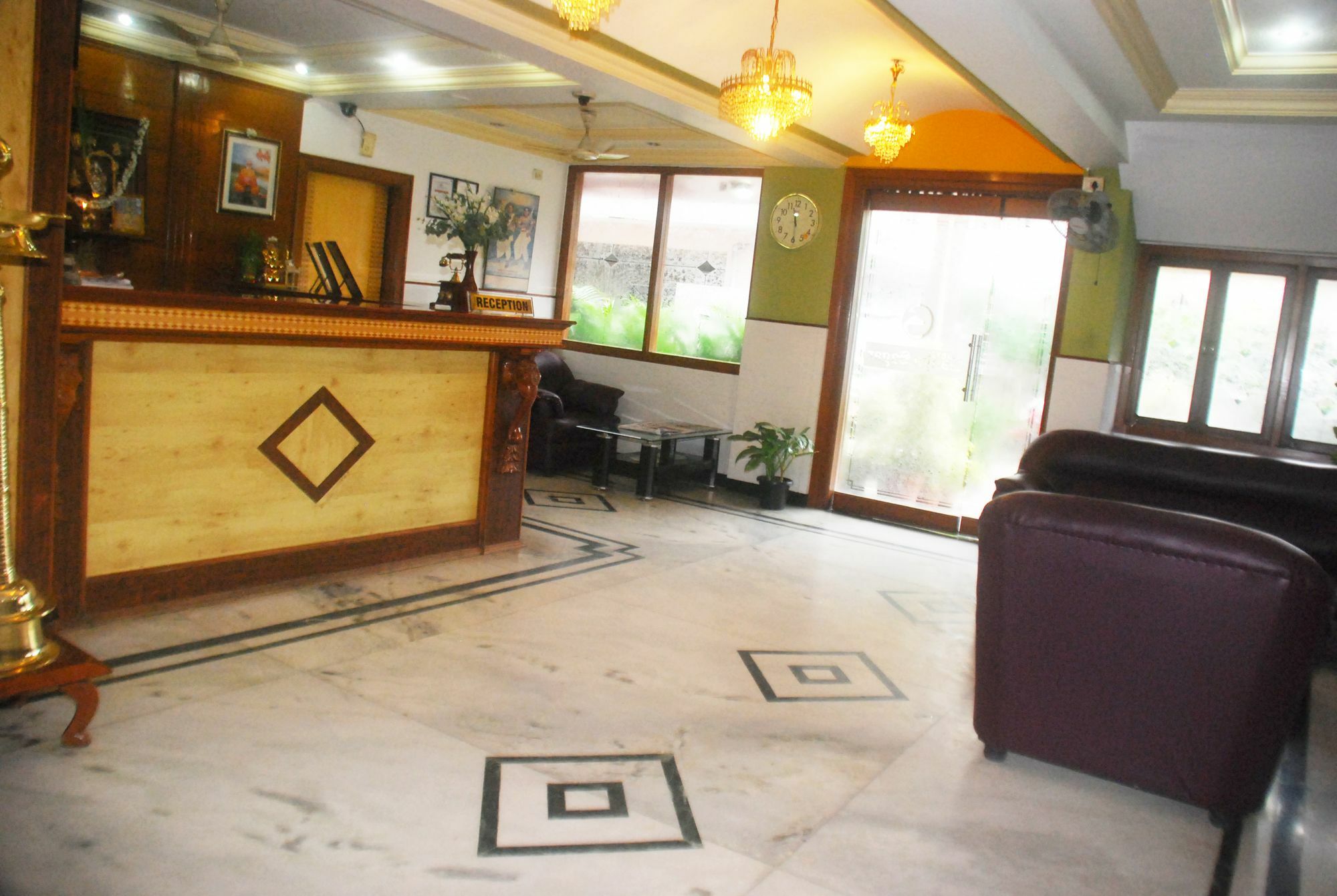 Oyo Hotel Ganga Sagar Near Sri Someshwara Swami Temple Bengalúr Exteriér fotografie
